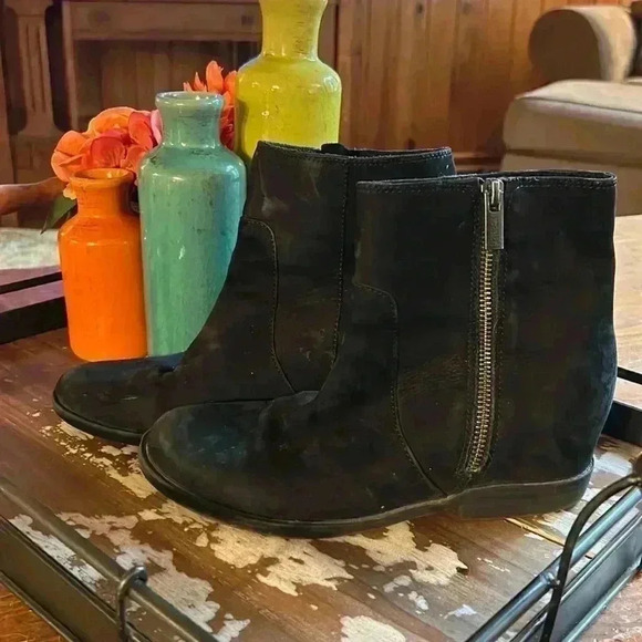 Kenneth Cole Reaction Lift It women’s black wedge zip size 7 - Picture 1 of 5